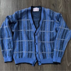 Pendleton blue and black plaid cardigan in women